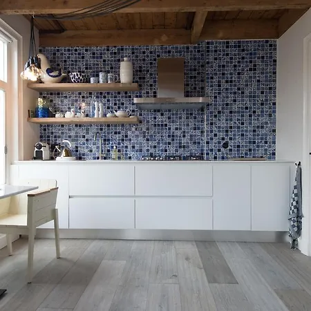 Royal Blue Penthouse In The Jordaan *