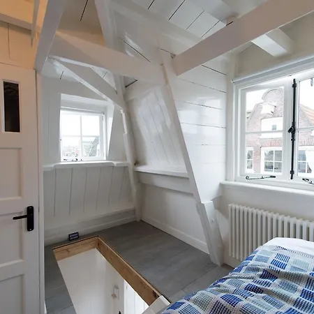 Royal Blue Penthouse In The Jordaan アムステルダム