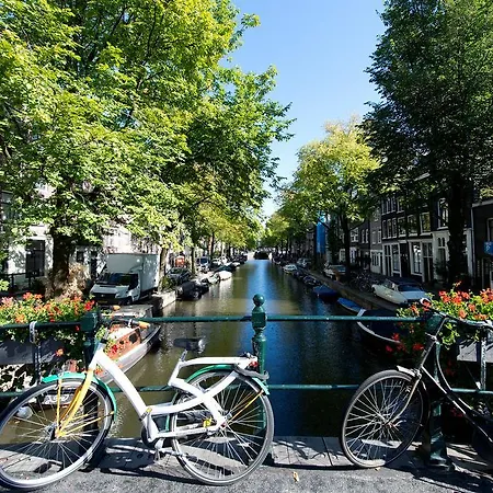 アパート Royal Blue Penthouse In The Jordaan *